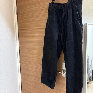 유니클로 턱 와이드 팬츠 코듀로이 M