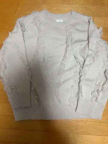 Edit by yucca vecca 오버 사이즈 프린지 디자인 니트