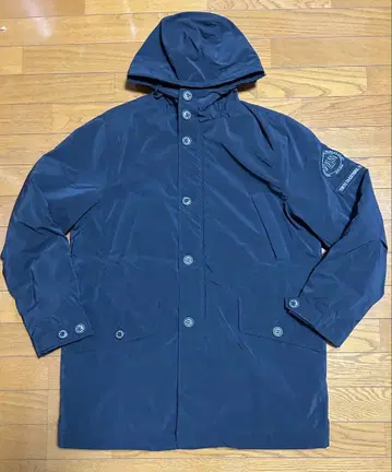 VAN JAC 와펜 및 로고 자수 후드 부착 모즈 코트