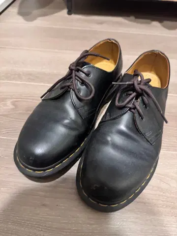 닥터 마틴 블랙 가죽 로퍼