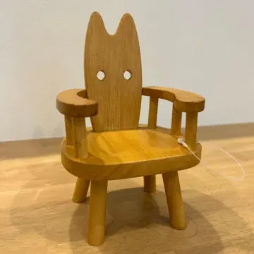 팔걸이 토끼 의자