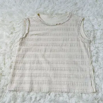 잉게보그 프릴 슬리브리스 티셔츠