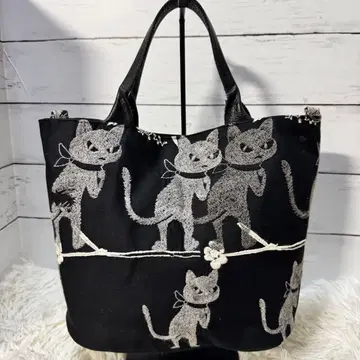 pjc 크로치 군 미나 페르호넨 토트백 블랙 바케츠형 손잡이 가죽