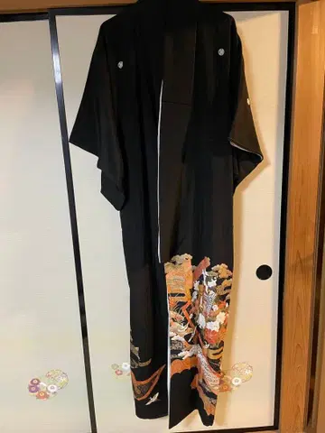 블랙 전복 기모노