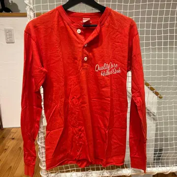 HIDE AND SEEK Healthknit 빨간색 헨리넥 L 사이즈