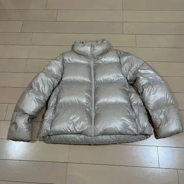 유니클로 울트라 라이트 다운 M