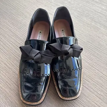 다이애나 에나멜 로퍼 24.5cm