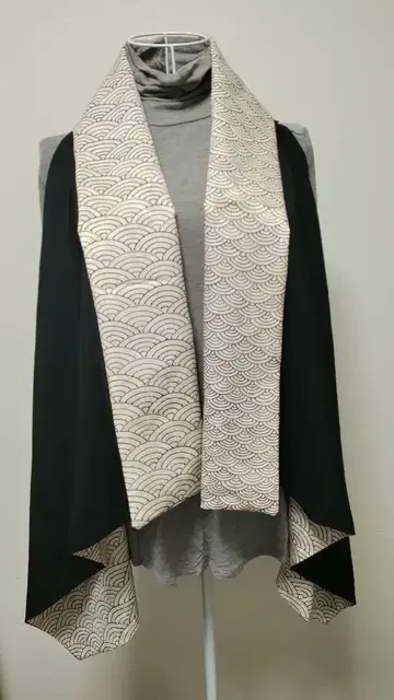 25-121 기모노 리메이크 리버서블 베스트 (블랙 청해파)