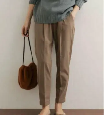 어반 리서치 도어스 속기모 테이퍼드 이지 팬츠 모카