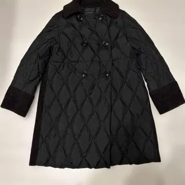 BARNEYS NEW YORK 블랙 다운 자켓