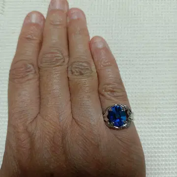 신비로운 색상의 EPR 반지