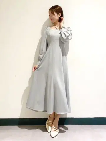 And Couture 크로스넥 배색 스티치 원피스