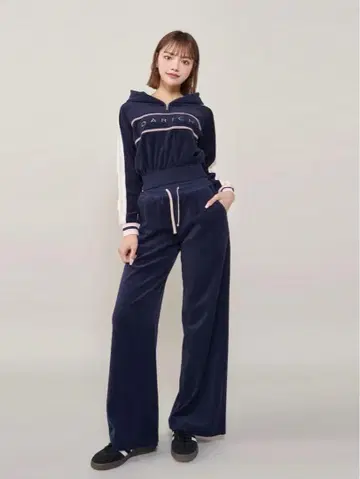 다리치 라인 벨로아 숏 후디 바이컬러 코드 벨로아 와이드 팬츠