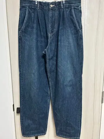 Graphpaper 그라프 페이퍼 턱 테이퍼드 데님 인디고