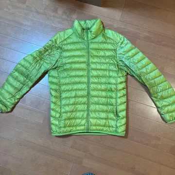 UNIQLO 라이트 그린 다운 자켓