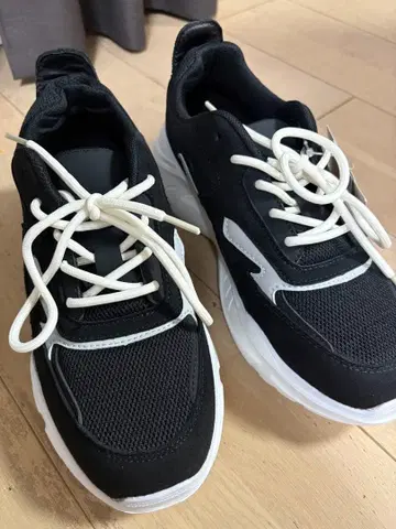 시마무라 MUMU 콜라보 통굽 스니커즈 블랙 LL 새상품