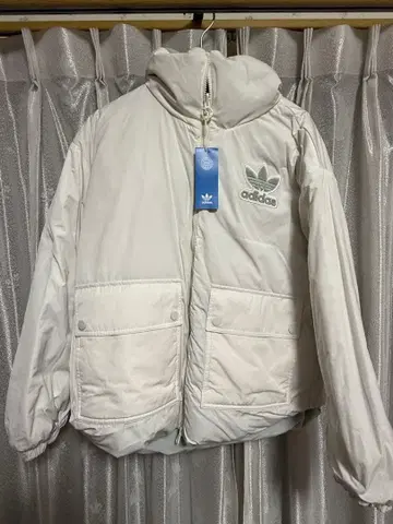 택 포함 adidas 다운 자켓 리버서블