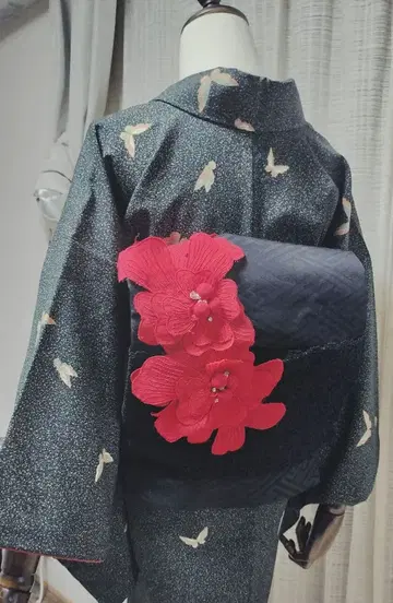 [만들어진 오비] 새빨간 큰 꽃