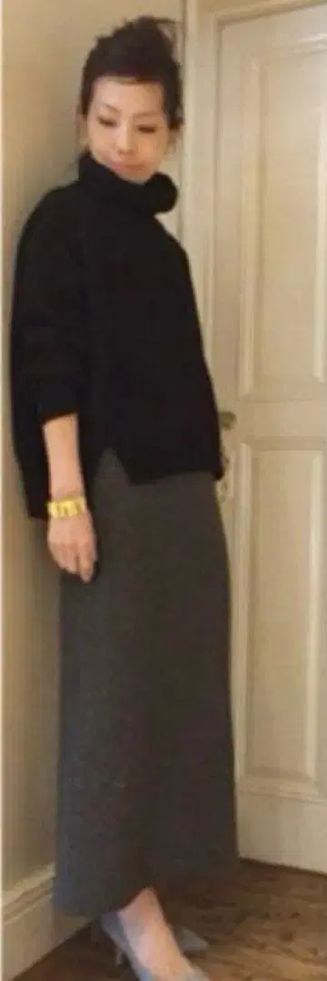 il by Saori Komatsu 카멜 터틀넥 하이넥