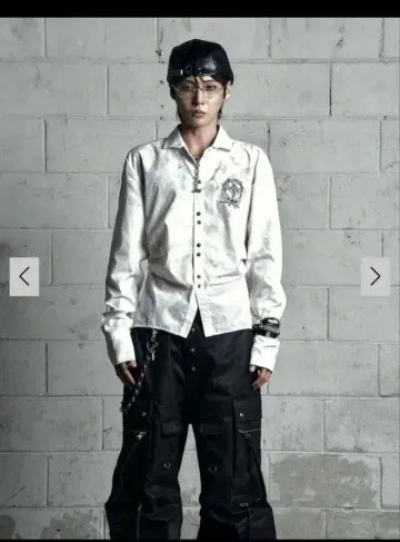 [ Rosen Kreuz ] BACK CROSS CROPPED SHIRT