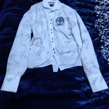 [ Rosen Kreuz ] BACK CROSS CROPPED SHIRT