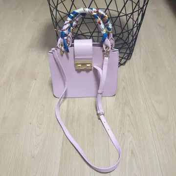 Furla 핑크 숄더백 스카프 덤 포함