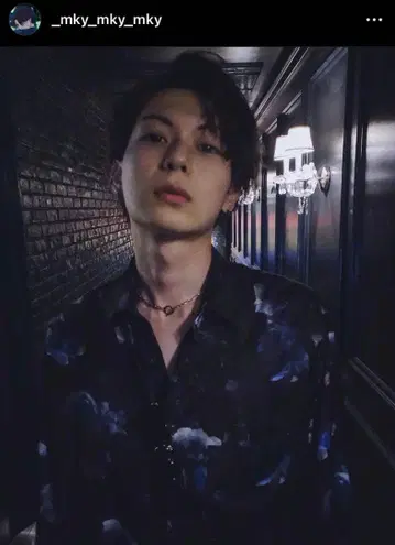 미키오다 착용 Studious 오픈 카라 셔츠