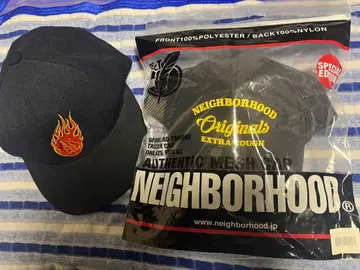 B z NEIGHBORHOOD 캡