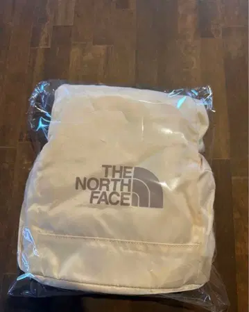 THE NORTH FACE 화이트 백팩