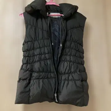 michael kors 블랙 후드 부착 다운 자켓