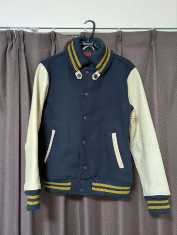 빔즈 BEAMS 바시티 자켓 M 사이즈