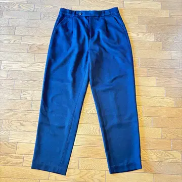 네이비 슬랙스 T 사이즈 백 포켓 부착