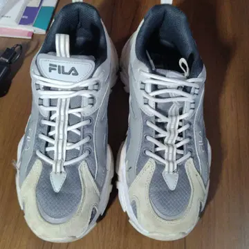 FILA 통굽 스니커즈 26.0