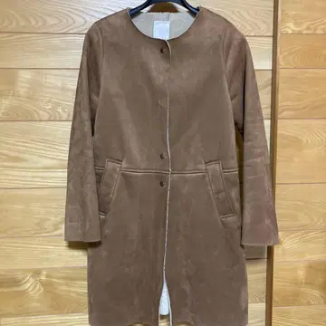 어반 리서치 브라운 보아 롱 코트 M 사이즈