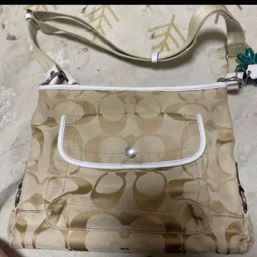 베이지 추상 패턴 숄더백