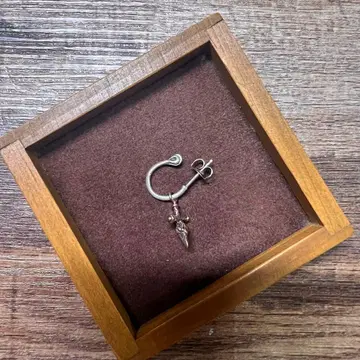 알페이지 대거 귀걸이 (한쪽용)