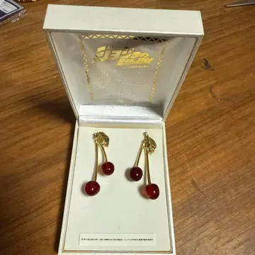 죠죠의 기묘한 모험 카쿄인 귀걸이