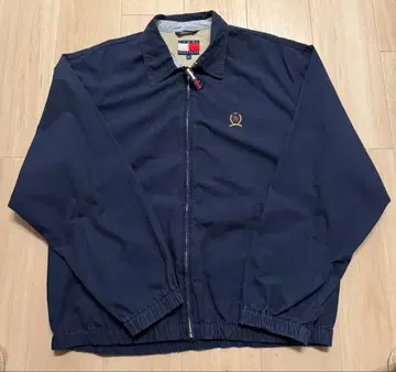 TOMMY HILFIGER 네이비 점퍼