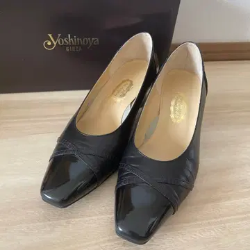 새상품급 긴자 요시노야 블랙 펌프스