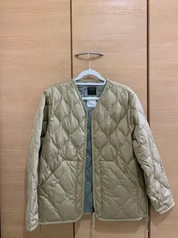 TAION V NECK ZIP JACKETS M 베이지