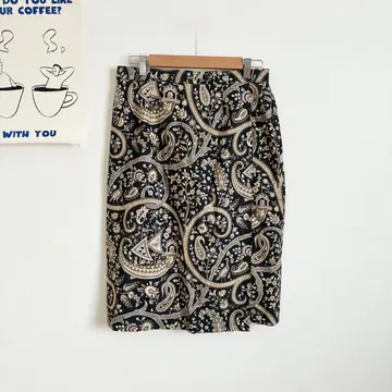 닥스 페이즐리 무늬 무릎 기장 랩스커트 타이트 스타일리시 빅