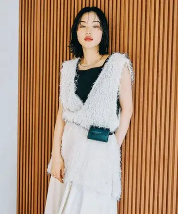 프린지 슬릿 베스트 튜닉 화이트