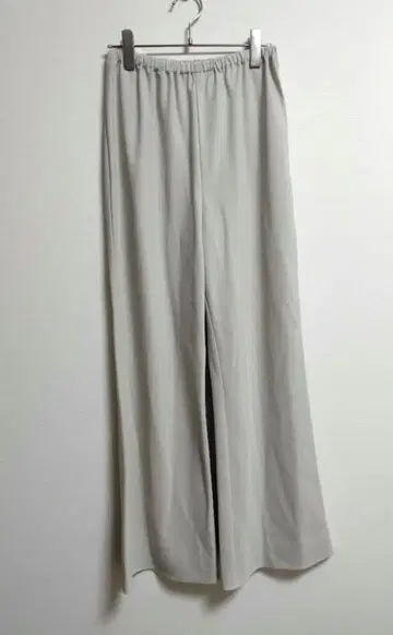 DOUDOU 바이어스 세미 플레어 팬츠 라이트 베이지