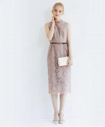 Aimer 스탠드 넥 전체 레이스 드레스