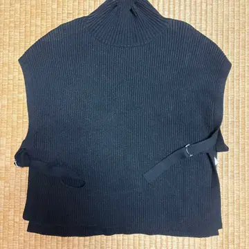 SUGAR ROSE 블랙 리브 니트 터틀넥 베스트