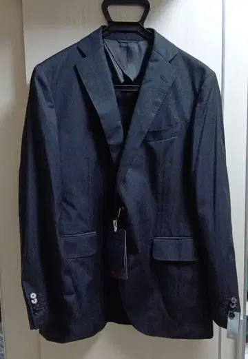 다크 그레이 스트라이프 비즈니스 정장 겉옷