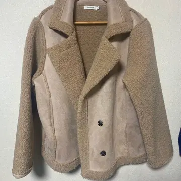 베이지 더블 버튼 페이크 무스탕 자켓 사이즈 L