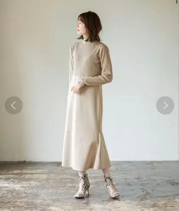 노블 컬러 블록 니트 원피스 베이지