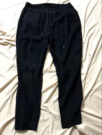 milok 이지 팬츠 블랙