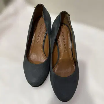 CARRANO 그레이 웨지힐 펌프스